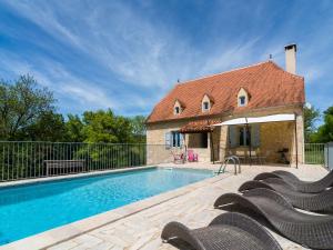 Maison de vacances Gorgeous Holiday Home in Th mines with Private Swimming Pool  46120 Issendolus Midi-Pyrénées