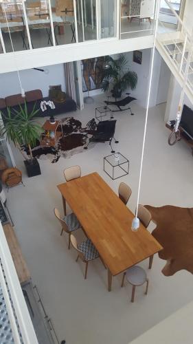 Grand Loft EM33