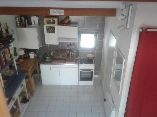 grand studio de plein-pied quartier calme proche centre