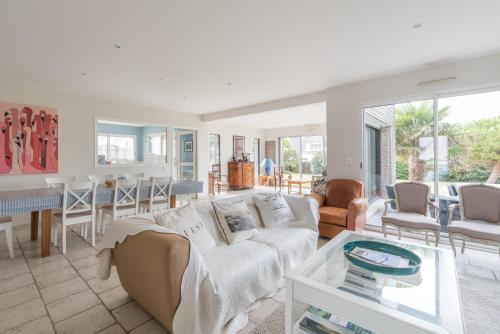Grande maison avec jardin à 200m de la plage