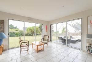 Grande maison avec jardin à 200m de la plage