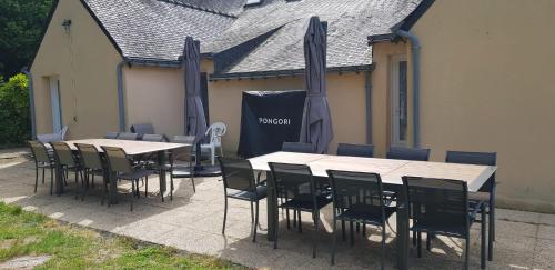 Grande maison avec piscine couverte et chauffée