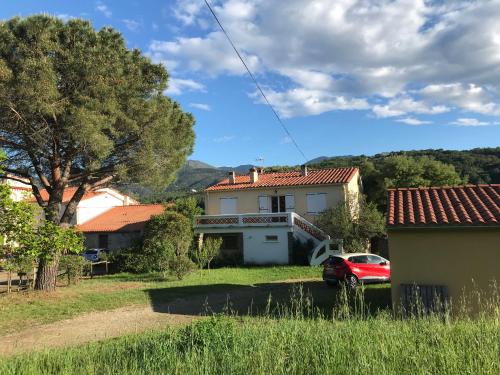 Grande maison catalane entre mer et montagne