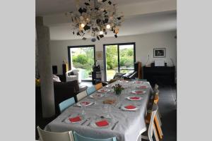 Grande maison contemporaine