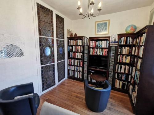 Grande maison familiale 12p à proximité de Blois