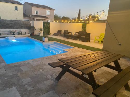 Grande maison+ piscine pour groupe/grande famille