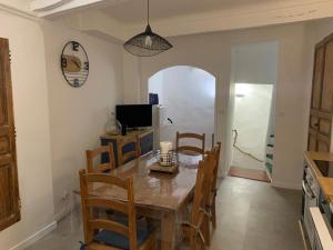 Grande Maison Village proche Verdon avec garage pour moto vélo