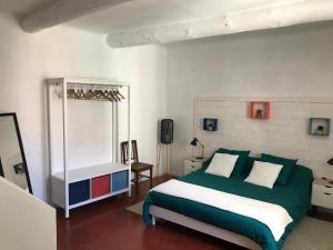 Grande Maison Village proche Verdon avec garage pour moto vélo
