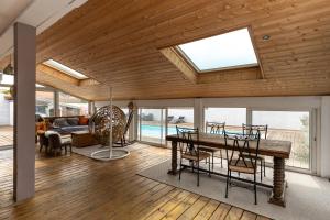 Grande villa avec piscine chauffée