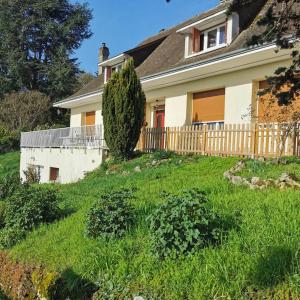 Grande Villa face à la Loire - Terrasse - Jardin by Sweet Home Company