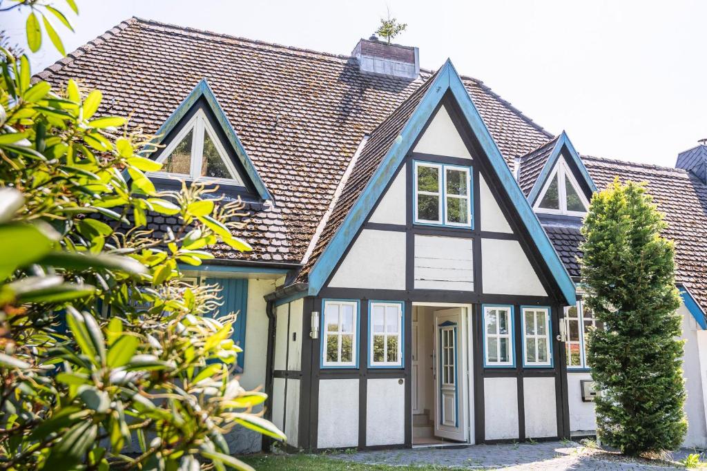 Große Heldenhütte Heldenallee  1, 23684 Luschendorf