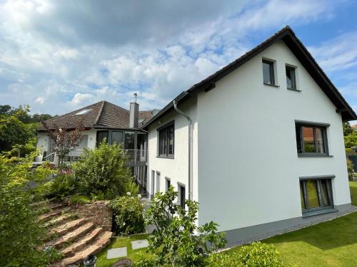 Grüne Oase Am Mausauel