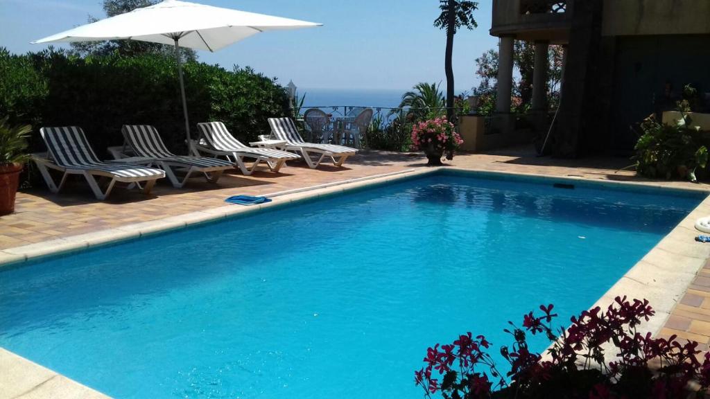 Maison de vacances Guest House with Panoramic Views, near Cannes 247 Boulevard du Pic Martin 83700 Saint-Raphaël