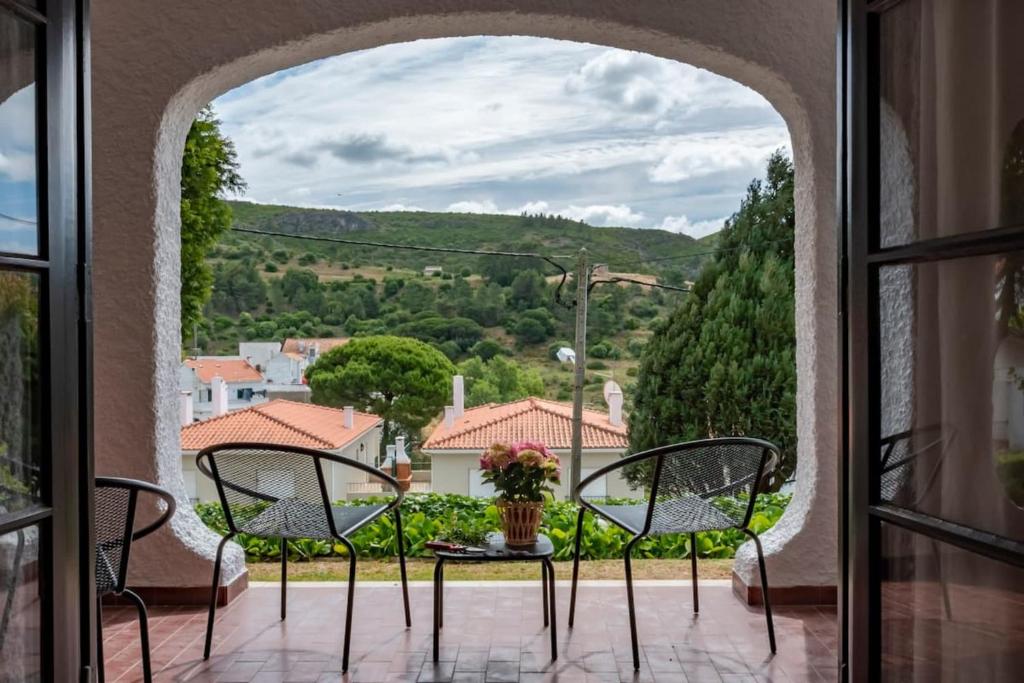 GuestReady - Vivenda Santiago 17 Rua Eduardo da Cunha Serrão, 2970-754 Sesimbra