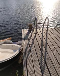Haus am See mit Sauna