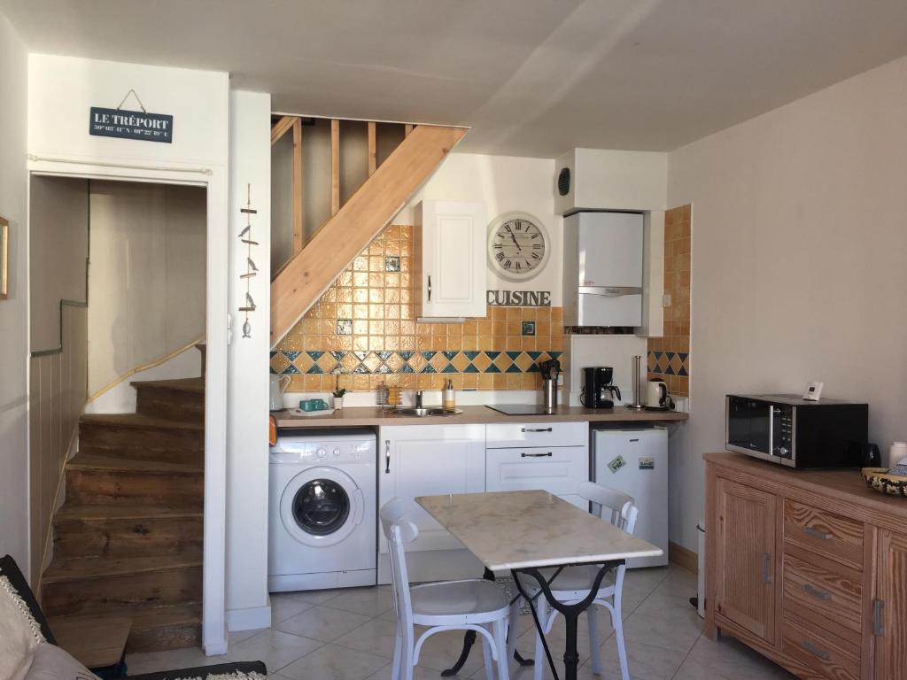 Haus an der Küste im Luftkurort Hage 26524 Hage