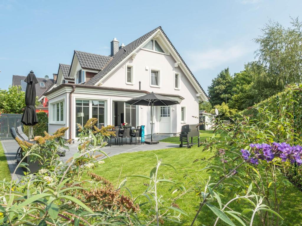 Haus Charlotte 30 Grüner Winkel, 18374 Zingst