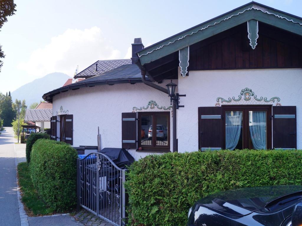 Haus Holly Schwabenbauernweg 13 a, 83324 Ruhpolding