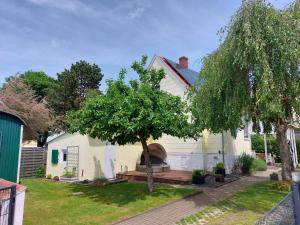 Haus Liebevoll in Wald 102