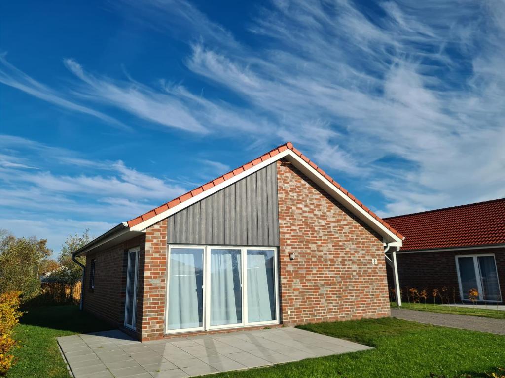 Haus Petit Chateau 88 Brachvogelweg, 26349 Sehestedt
