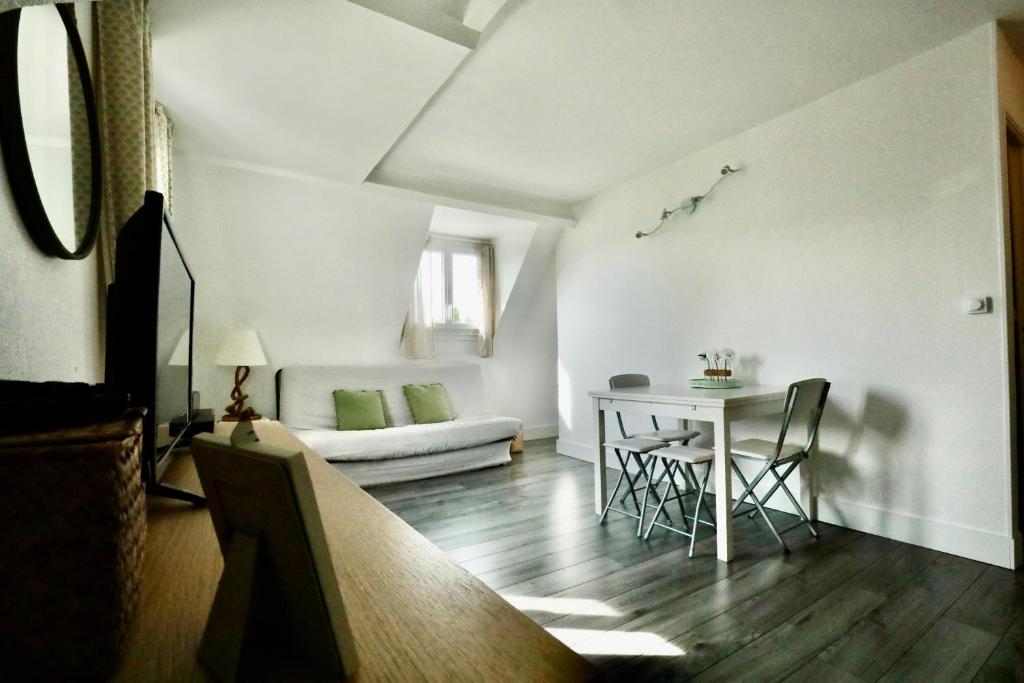 Haus West