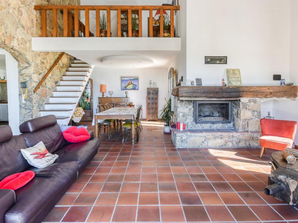 Haushaelfte-Beachhouse-No-10-ID-446