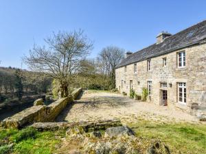 Maison de vacances Heritage Mansion in Brittany with Terrace  29600 Plougonven Bretagne