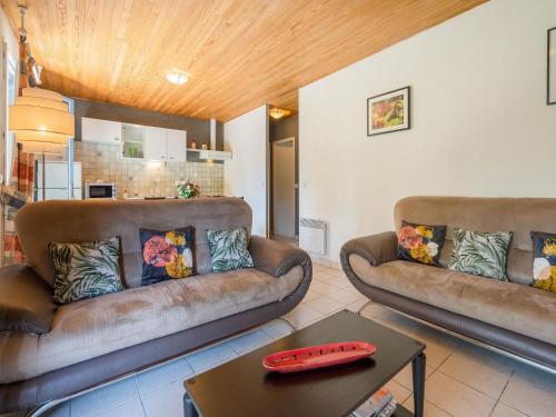 Hilltop holiday home in Les Salelles with pool