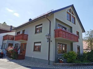 Maison de vacances Hohes Ferienhaus Schätzwaldweg 2 91332 Heiligenstadt Bavière