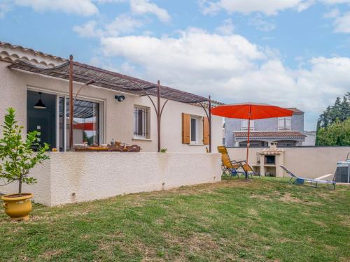 Holiday Home A la porte d'Avignon