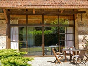 Maison de vacances Holiday Home Alexandre - BCA300  71310 La Chapelle-Saint-Sauveur Bourgogne