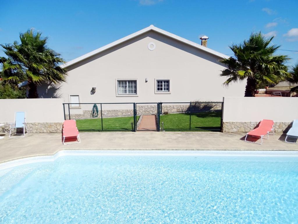 Maison de vacances Holiday Home All Welcome - TOV120  2560-044 Sobreiro Curvo