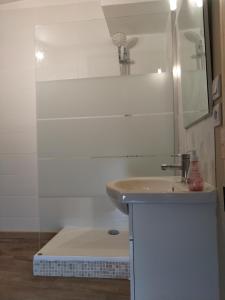 Holiday home Aqueducienne