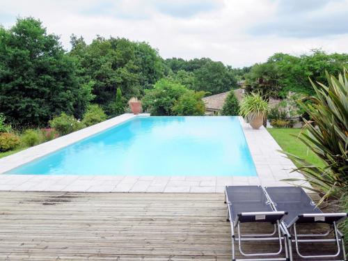 Holiday Home Aucéloun - NAS100
