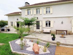 Holiday Home Aucéloun - NAS100