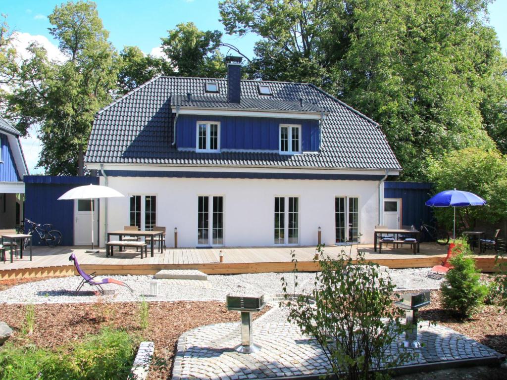 Maison de vacances Holiday Home Boddenruhe  18569 Ummanz