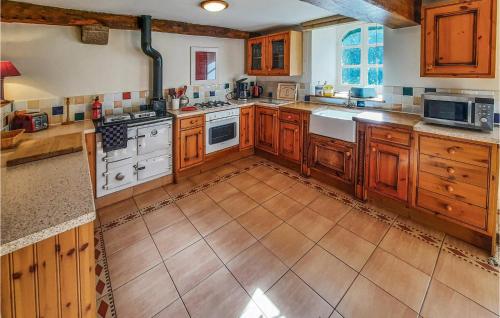 Holiday home Bonnemain QR-1601