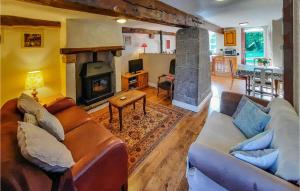 Holiday home Bonnemain QR-1601