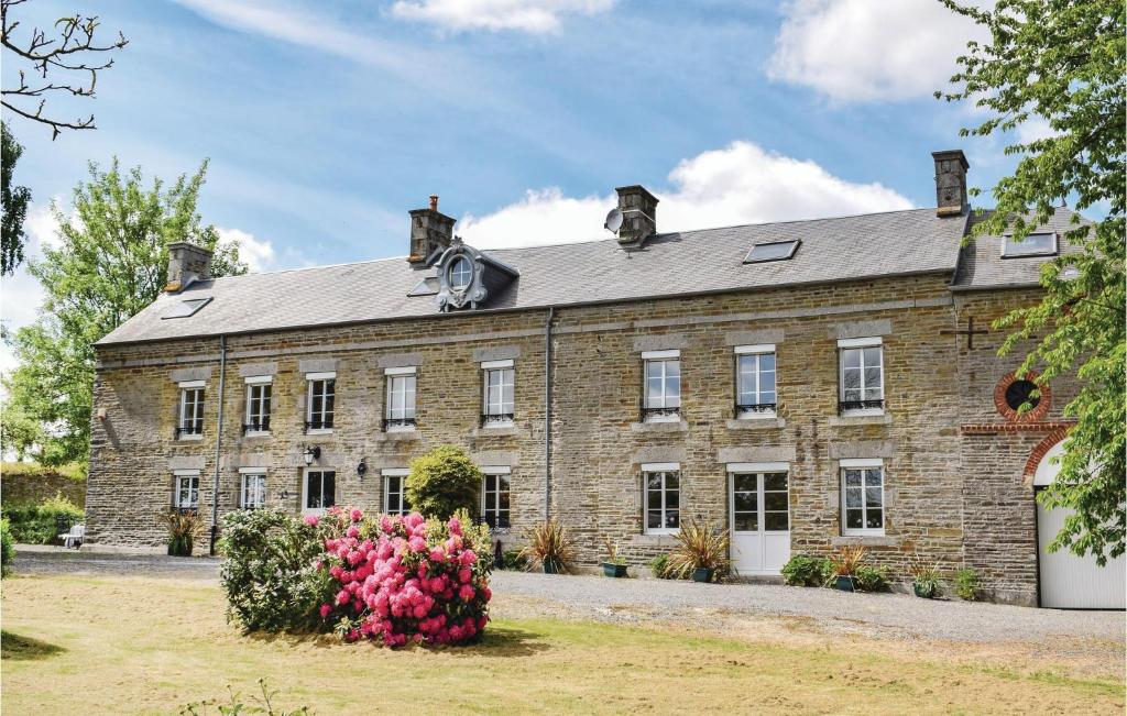 Holiday home Château de Bremesnil P-836 , 14410 Saint-Germain-du-Crioult