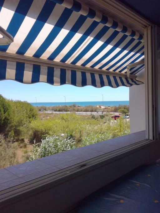 Holiday Home Chez Laurette - SNT401 14710 Saint-Laurent-sur-Mer
