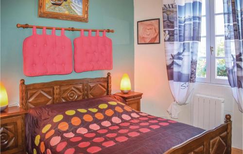 Holiday home Cleder ST-1626