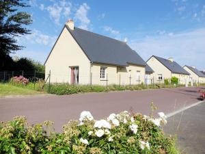 Maison de vacances Holiday Home Clos d'Amont - PRB407  50580 Portbail Normandie