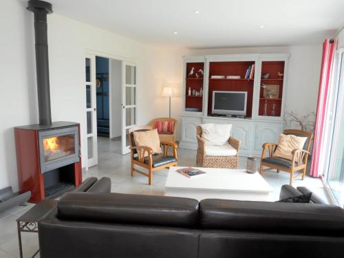 Holiday home close to the beach, Plounéour-Brignogan-Plages