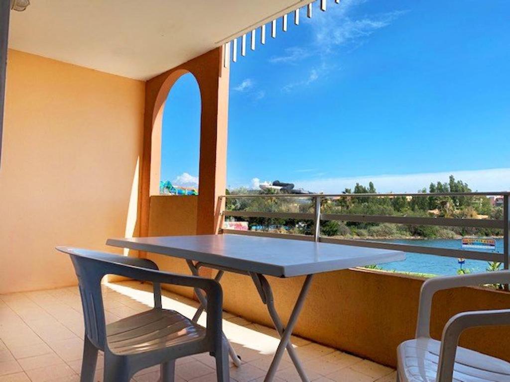 Holiday Home Coté Bleu 14750 Saint-Aubin-sur-Mer