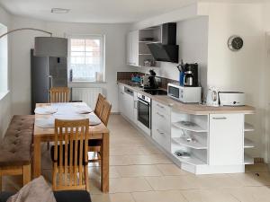 Holiday Home Deichhuus Een