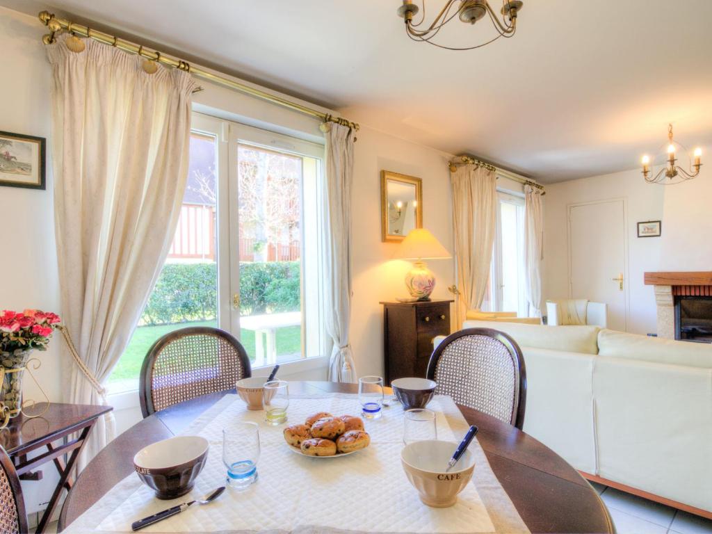 Holiday Home Domaine de Clairefontaine-2 , 14800 Deauville