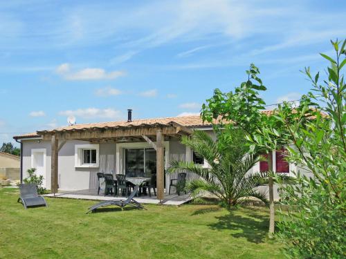 Holiday Home Dorgeles - SUL130