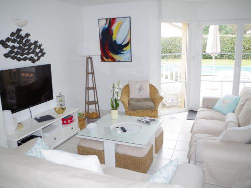 Holiday Home Eden Club