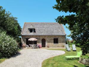 Holiday Home Entre Terre et Mer - PLR200