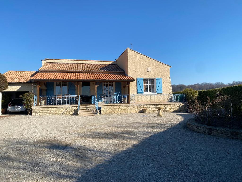 Holiday Home Gîte du Linon 22630 Évran